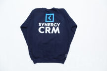 Синие свитшоты с логотипом «CYNERGY CRM»